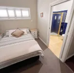 Gorgeous ultra clean 3 Bedroom/2 Bathroom HomeClose to popular attractions/CBD