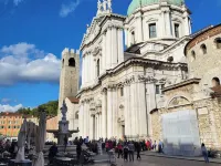 40 m2 studio in the center of Brescia, 90 m from parking, no ZCL