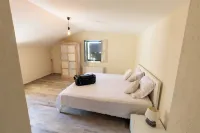 Farm stay in France with Pool, Tennis, Padel and City (football, basketball,..