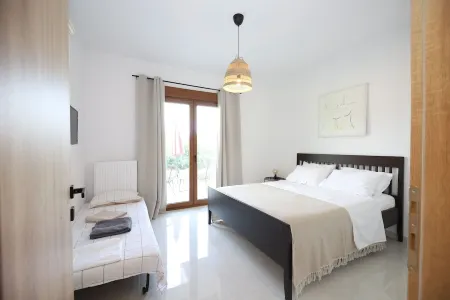 Oasis Acropolis Serres Next to Center (Parking)