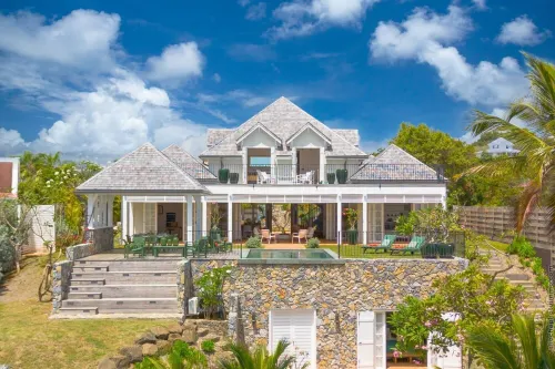 Les Frangipaniers, exceptional villa with swimming pool and direct sea access