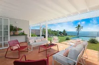 Les Frangipaniers, exceptional villa with swimming pool and direct sea access