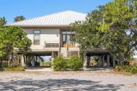 Bayou Rigolettes Retreat Hotels in Barataria