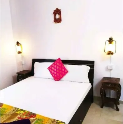 5 MINUTES DRIVE FROM BEACH