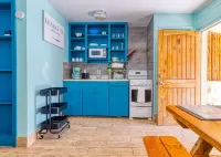 Cute Cabin with Amazing Frio River Frontage, 1 mile from Garner State Park - Alphydda