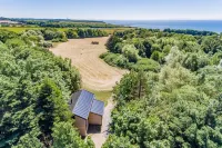 Coastal Walden Lodge Hotels in Saint Donats