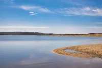 Discover a paradise: stunning beaches, golf courses and historic sites