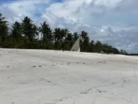 Beach Front Apartment -10 min from the shopping center!