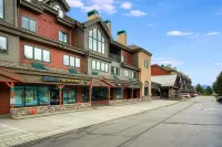 Freshly Remodeled Keystone Studio, Heated Pool, Hot tub, Walk to Gondola!