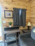 Mallard, Cozy cabin with WiFi and AC in lovely Stevenson. Perfect weekend stay .