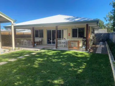 Brand New 2BR Coastal Home w/ Outdoor Entertaining – 350m to Beach, Pier & cafes Hotels near Hervey Bay Historical Village & Museum