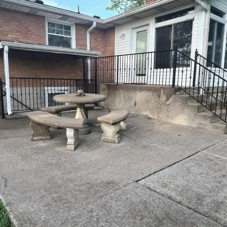 Charming 3-bedroom house located in Cottontown just 20 miles from Nashville