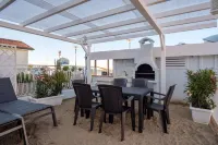 YOUNG APARTMENT ON THE BEACH IN SAN MAURO MARE