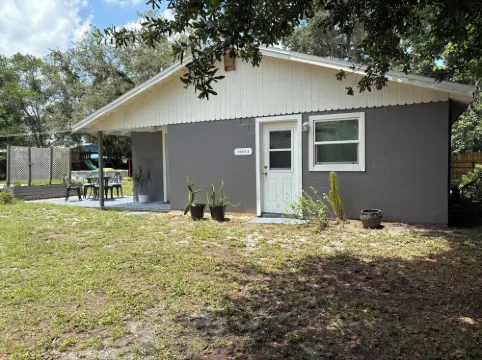 Charming 1-bedroom cottage pet/kid friendly