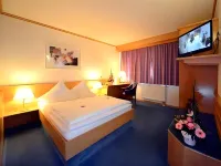Hotel Bavaria Brehna Hotels in Landsberg