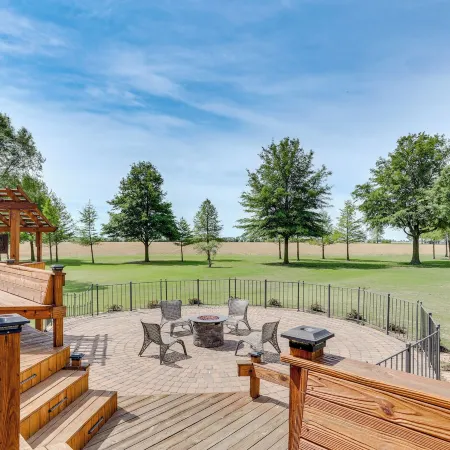 Hornersville Vacation Rental w/ Private Pond!