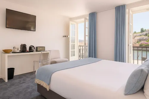 Miragaia Riverside Suites. - Wifi
