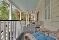 Great Downtown Charleston Location!