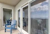Renovated Seaside Condo with Gorgeous View of the Ocean