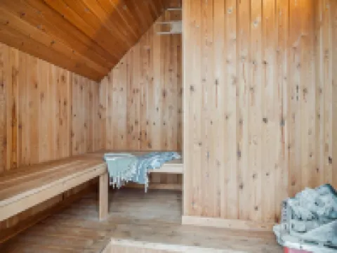 "Elbert" - 100m from the Sea