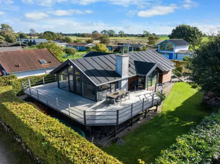 "Berner" - 40m from the sea Отели в г. Otterup