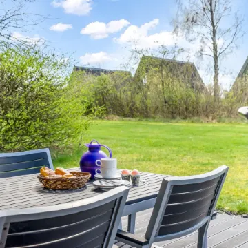 "Erly" - 18km to the Fjord