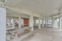 步行至沖浪海灘：大型團體海灣度假屋