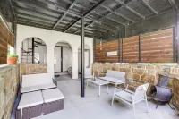 와이너리까지 7마일: 레이크프론트 록월 홈, 데크 있음 락월 호텔