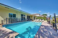 Canal Access & Pool: Lighthouse Point Getaway! - Pools
