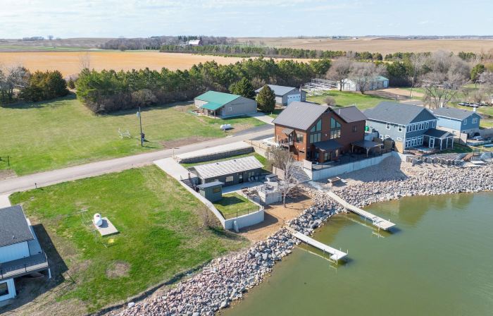 Private Sauna, Hot Tub, Beach – Lake Poinsett