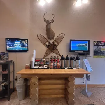 Pictured Rocks Inn and Suites