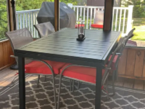 Cozy Cottage by the Sea with Beach Passes!