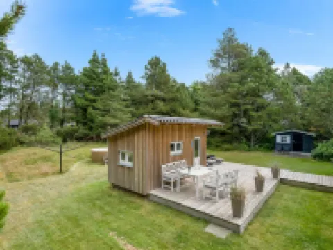 "Thekla" - 3km from the Sea