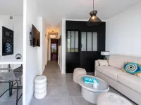 Beautiful flat with balcony - 200m from the beach - مطابخ