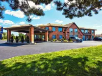 Comfort Inn Hotels near André-Benjamin-Papineau House