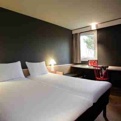 Ibis Provins Rooms