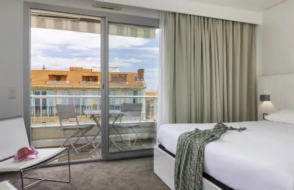 宜必思尚品芒通中心酒店