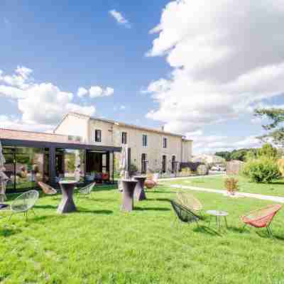 Domaine du Vieux Porche Hotel Exterior