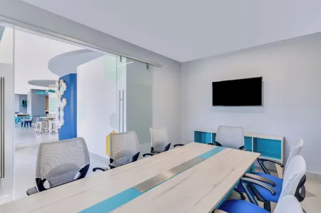 One Ciudad Juarez Alameda Iglesias