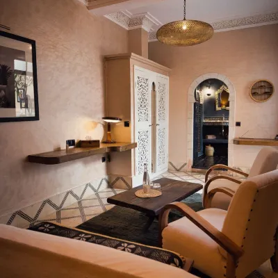 Riad MALAÏKA Hotels near Heure Bleue Palais : Hôtel & Restaurant