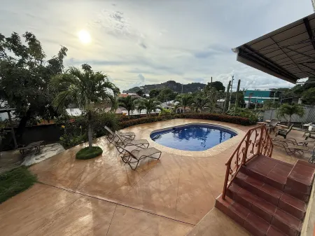 Black Pearl Inn Отели в г. Мунисипаль де Сан Хуан дель Сур