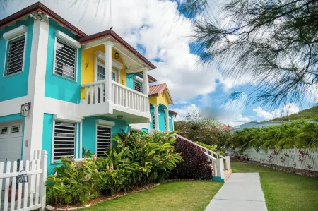 Spacious Caribbean escape for family and friends Отели в г. Cedar Grove