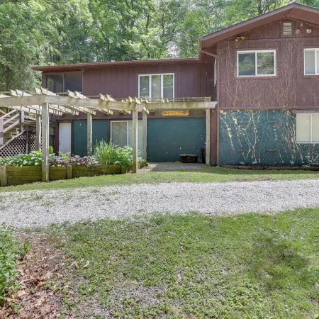 Peaceful Carrollton Retreat w/ Deck & Fire Pit!