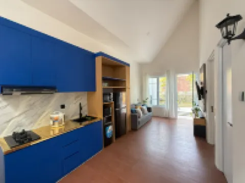 Villa Montana House by SAKALAVASA