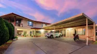 Sapphire City Motor Inn Hotels in Inverell