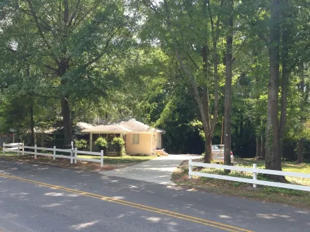 Buckhead Cozy Home with Everything by Everything.