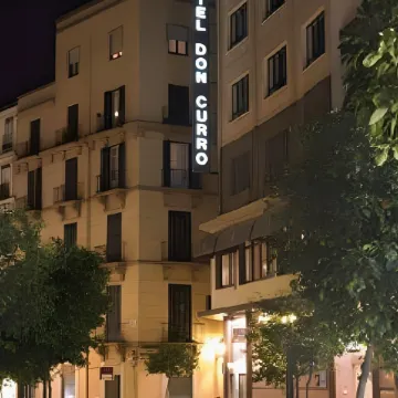 Hotel Don Curro Отели рядом с достопримечательностью «Муэлье Уно»