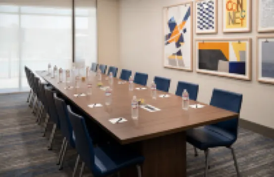 Holiday Inn Express & Suites FRESNO AIRPORT by IHG