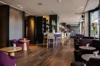Crowne Plaza GENEVA by IHG - bar