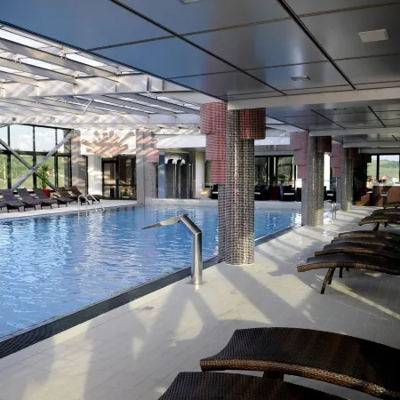 Business Hotel Conference Center & Spa Отели в г. Тыргу-Муреш